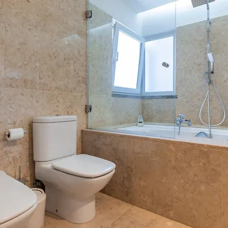 Estoril Oceanview * Parede