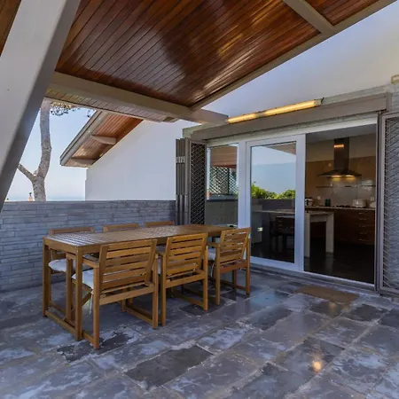 Estoril Oceanview Villa *