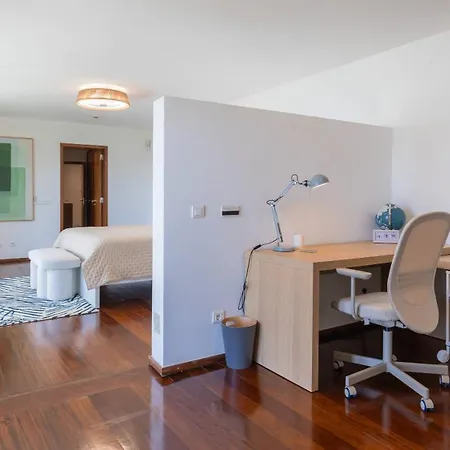 Estoril Oceanview * Parede