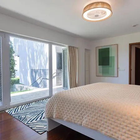 Estoril Oceanview Villa Parede