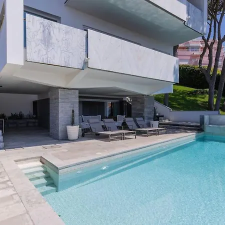 Estoril Oceanview Villa *