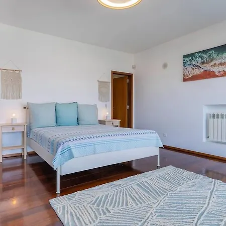 Estoril Oceanview * Parede