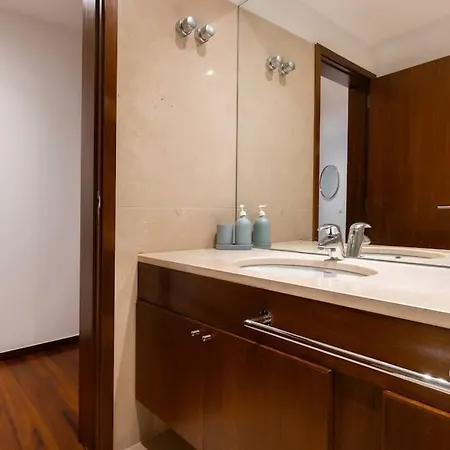 Estoril Oceanview Parede