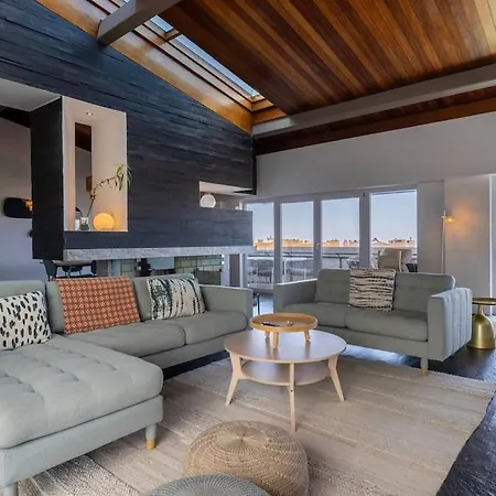 Estoril Oceanview Villa Parede