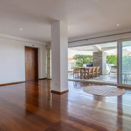 Villa Estoril Oceanview *